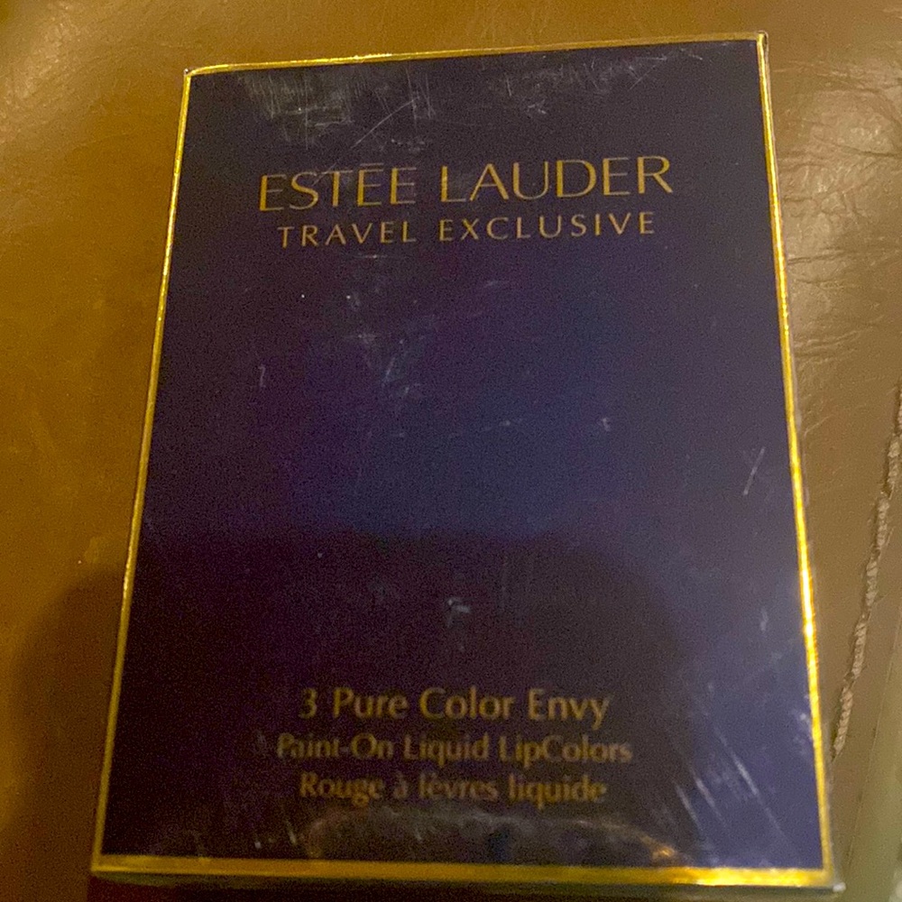 Estee Lauter travel exclusive three pure color and the paint on liquid lip color